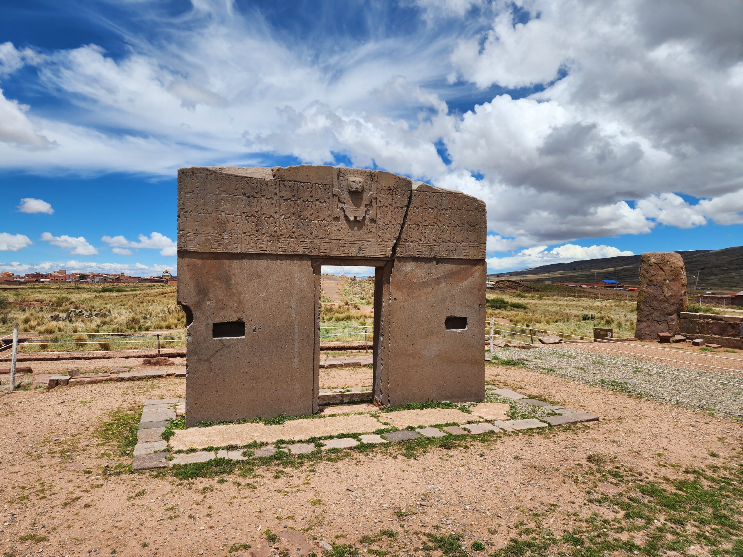 Tiwanaku Tiwanaku dia inteiro